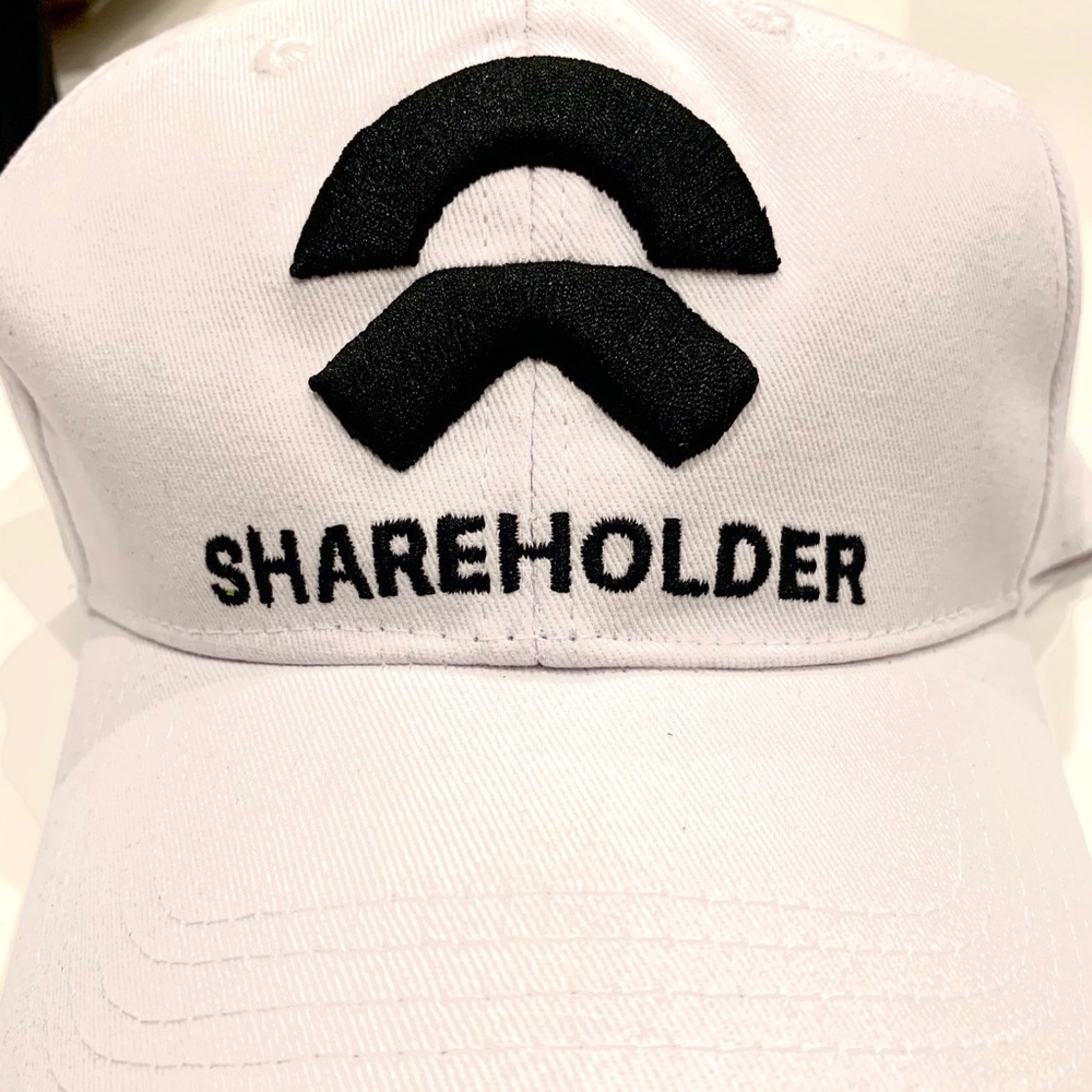 Nio Shareholder hat WHITE